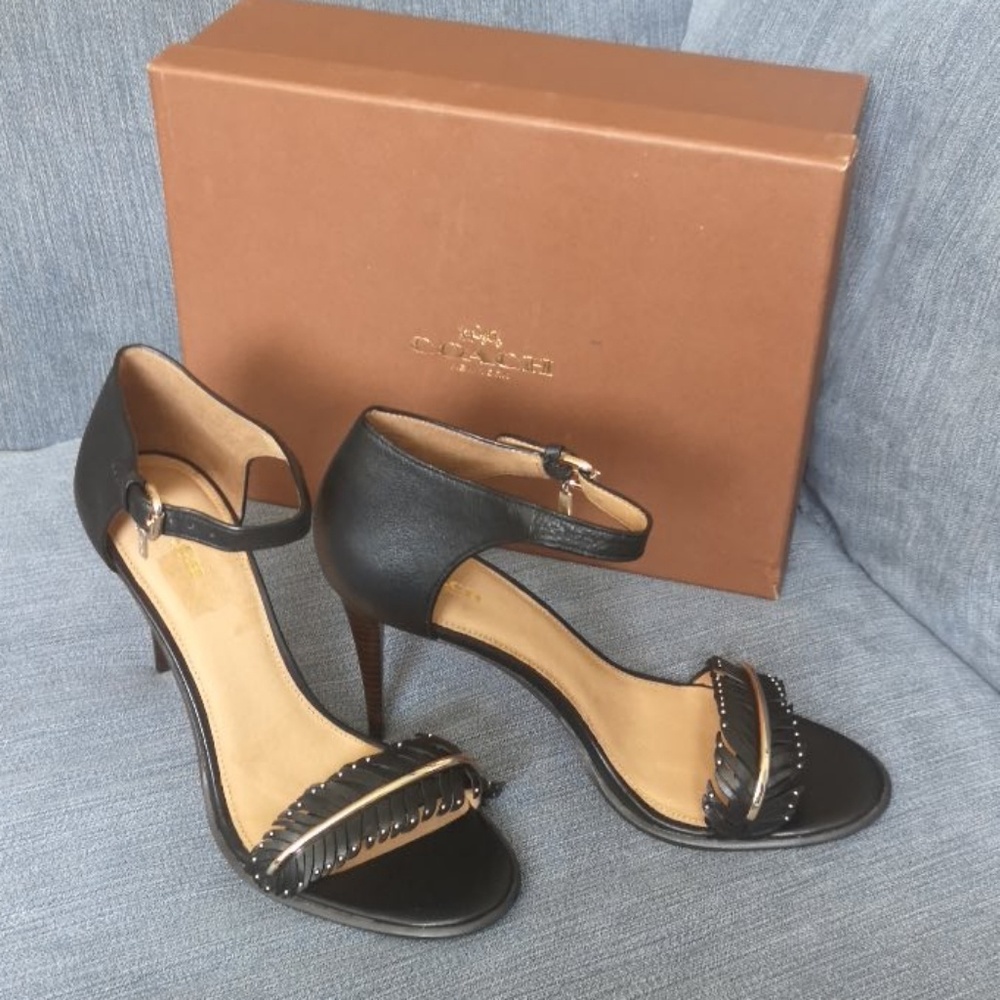 Coach Isabella Feather Detail Pumps Sandles Heels